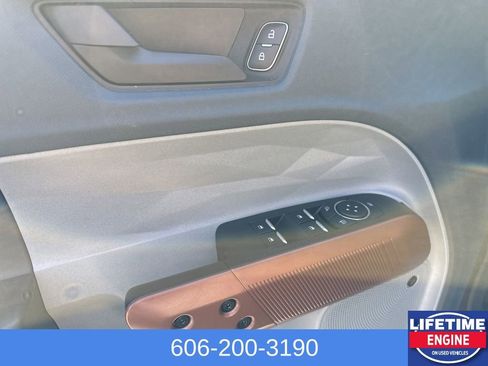 Used 2022 Ford Maverick Lariat w/ Lariat Luxury Package image 26