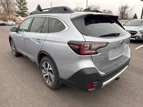 Used 2022 Subaru Outback Limited image 5