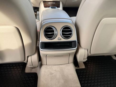 Used 2018 Mercedes-Benz S 560 4MATIC Sedan image 11