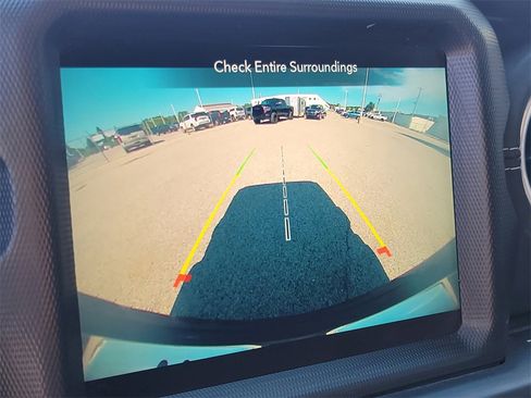 Used 2022 Jeep Wrangler Unlimited Sahara w/ Cold Weather Group image 25