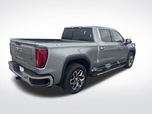 New 2026 GMC Sierra 1500 SLT image 6