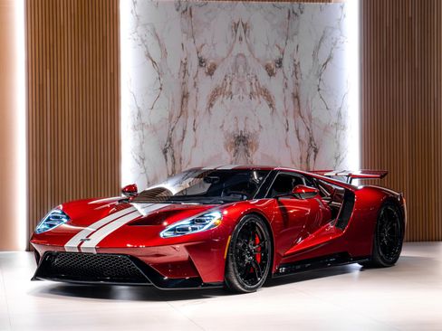 Used 2018 Ford GT image 1