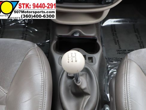 Used 2001 Chrysler PT Cruiser FWD image 19