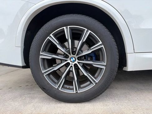Used 2023 BMW X5 xDrive40i w/ Executive Package AWD/4WD image 5
