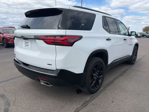 Used 2023 Chevrolet Traverse Premier w/ Redline Edition AWD/4WD image 5