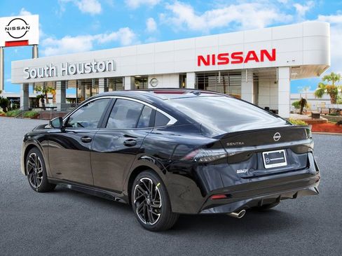 New 2026 Nissan Sentra SR w/ Floor Mat Package FWD image 3
