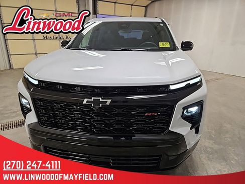 New 2026 Chevrolet Traverse RS image 3