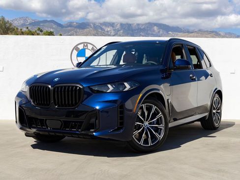 New 2026 BMW X5 xDrive50e image 8