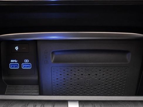 Used 2024 Genesis GV80 3.5T w/ Prestige Package AWD/4WD image 35