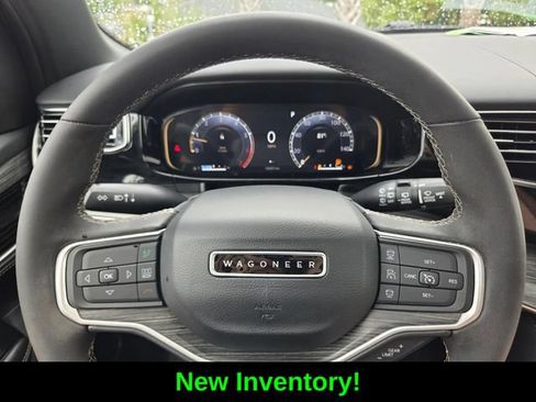 Certified 2024 Jeep Wagoneer Series II w/ Premium Group I AWD/4WD image 25