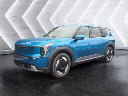New 2026 Kia EV9 Wind