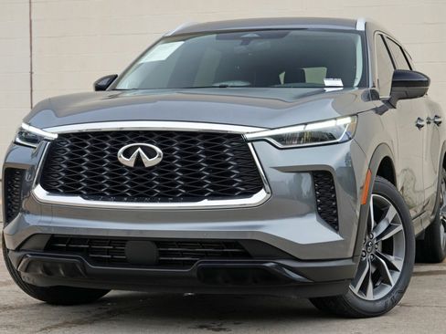 Used 2025 INFINITI QX60 Luxe w/ Vision Package AWD/4WD image 3