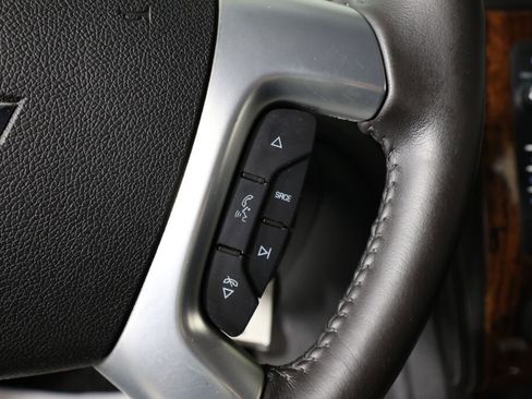 Used 2013 Chevrolet Traverse LT w/ All-Star Edition image 33