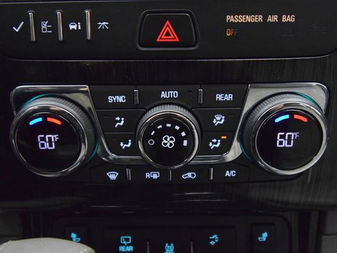 Used 2016 Chevrolet Traverse LT AWD/4WD image 27