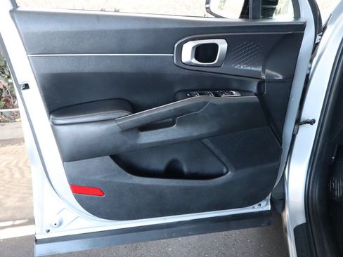 Used 2021 Kia Sorento S w/ Panoramic Sunroof Package FWD image 18
