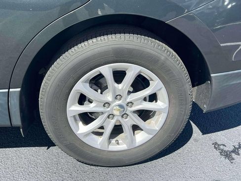 Used 2019 Chevrolet Equinox LT FWD image 9