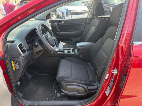 Certified 2022 Kia Sportage LX FWD image 11