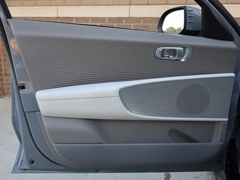 Used 2024 Hyundai Ioniq 6 SEL AWD/4WD image 12