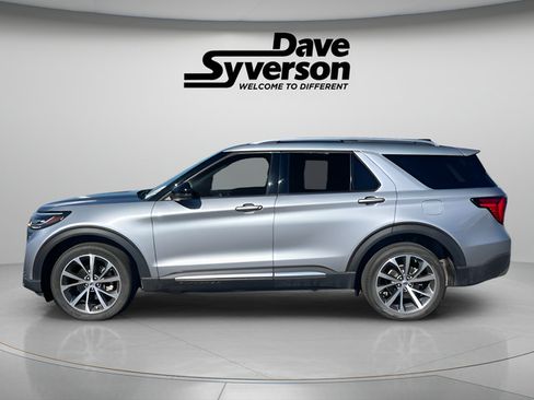 Certified 2025 Ford Explorer Platinum w/ Ultimate Package AWD/4WD image 6