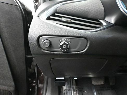 Used 2021 Chevrolet Malibu LT image 30