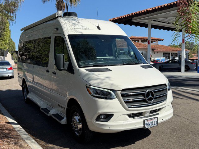 Used 2022 Mercedes-Benz Sprinter 3500 image 6