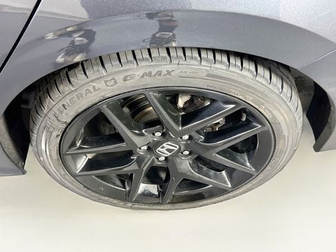 Used 2023 Honda Civic Sport image 28