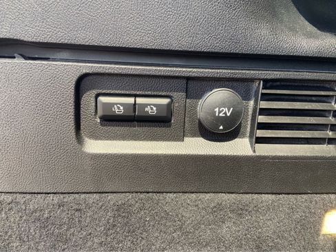 Used 2017 Lincoln MKX Select w/ Select Plus Package FWD image 7