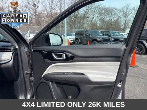 Used 2022 Jeep Compass Limited image 31