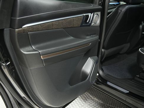 Used 2026 Buick Enclave Avenir w/ Super Cruise Package FWD image 20