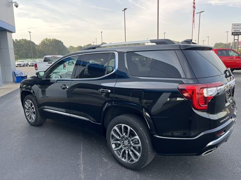 Used 2022 GMC Acadia Denali w/ Denali Ultimate Package image 5