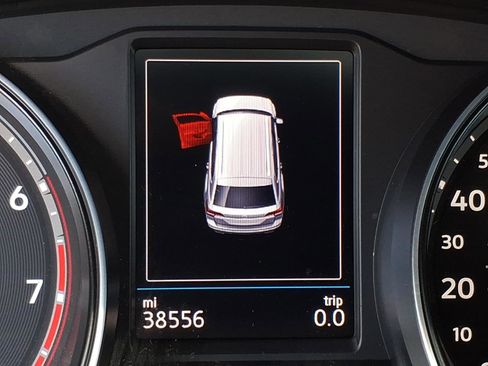 Certified 2021 Volkswagen Atlas SE image 33