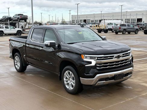 Used 2024 Chevrolet Silverado 1500 LTZ image 10