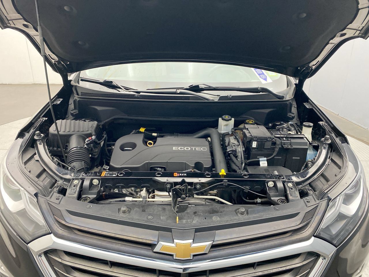 Used 2019 Chevrolet Equinox LS AWD/4WD image 11
