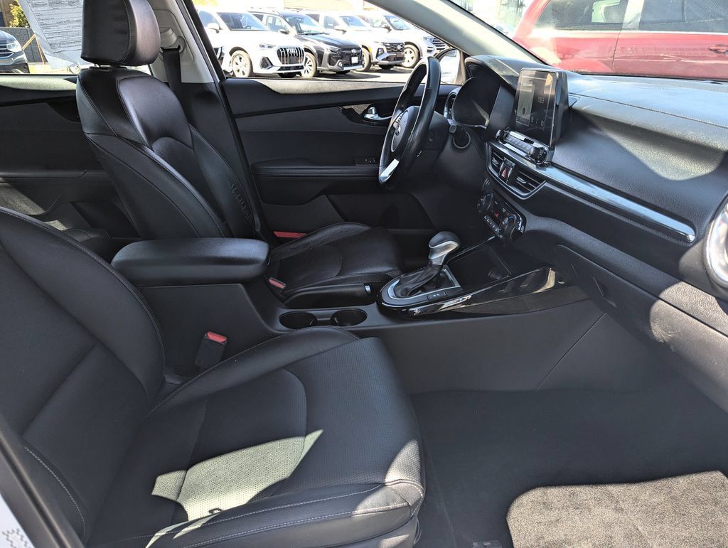 Used 2021 Kia Forte EX FWD image 33