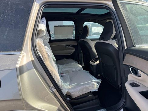 New 2026 Volvo XC90 T8 Plus w/ Protection Package Premier image 5