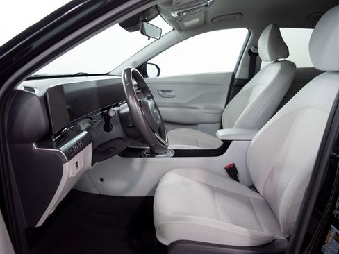 Used 2024 Hyundai Kona SEL FWD image 6