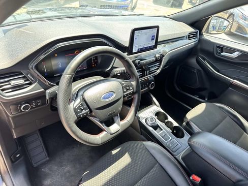 Used 2025 Ford Escape ST-Line FWD image 19
