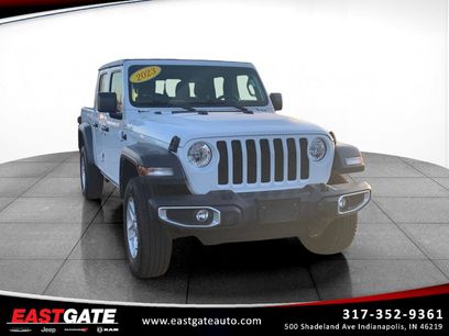 Used 2023 Jeep Gladiator Sport