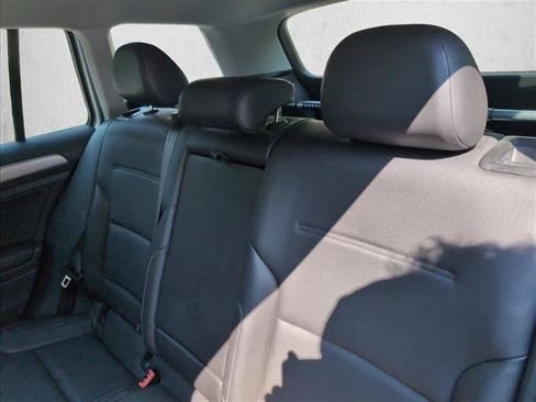 Used 2015 Volkswagen Golf TDI FWD image 18