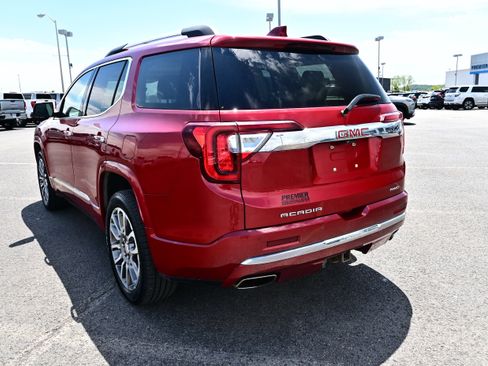 Used 2021 GMC Acadia Denali w/ Denali Ultimate Package AWD/4WD image 8