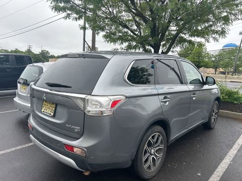 Used 2015 Mitsubishi Outlander GT AWD/4WD image 8