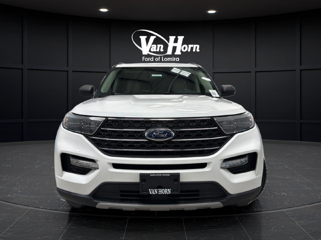 Used 2023 Ford Explorer XLT w/ Equipment Group 202A AWD/4WD image 2