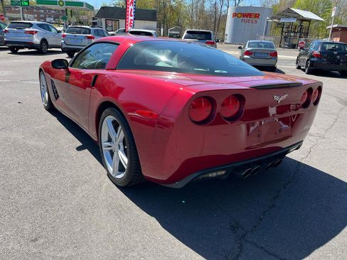 Used 2008 Chevrolet Corvette Coupe w/ Z51 Performance Package RWD image 3