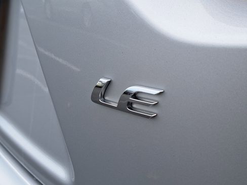 Certified 2023 Toyota Corolla LE image 6