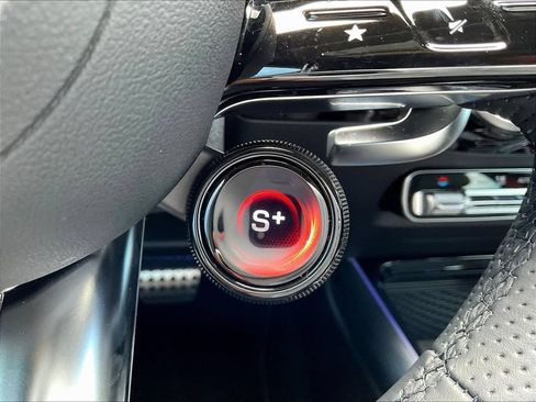 Used 2025 Mercedes-Benz GLA 35 AMG 4MATIC image 17