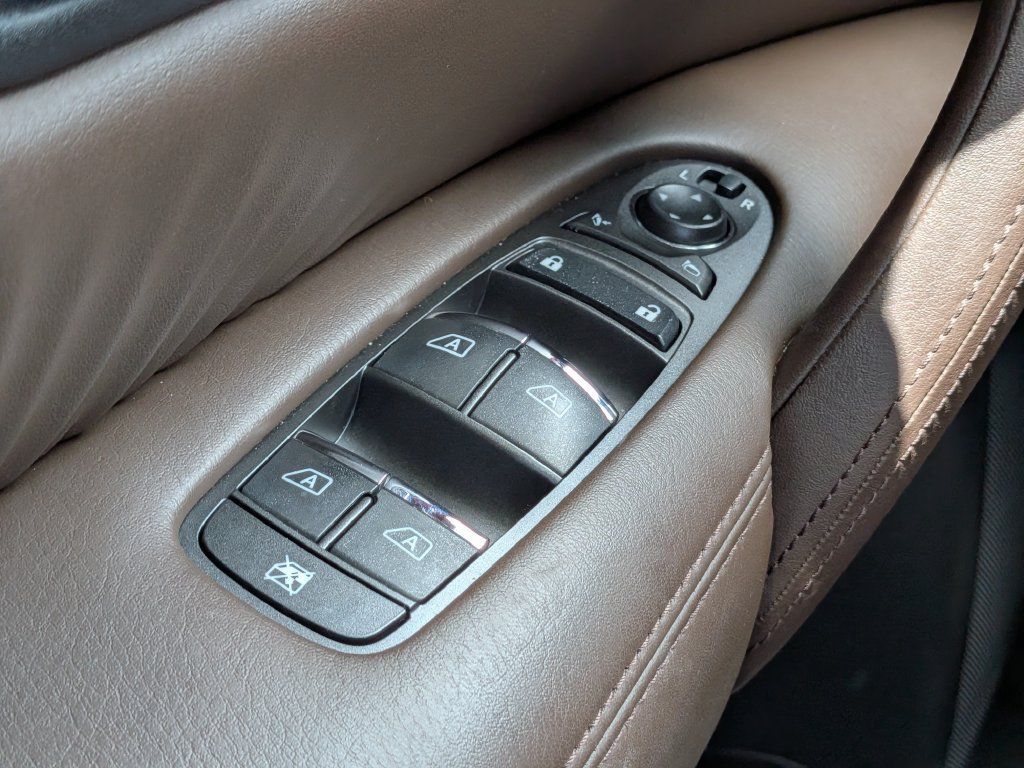 Used 2023 Nissan Armada Platinum RWD image 24