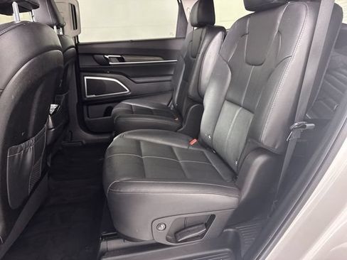 Used 2021 Kia Telluride EX w/ EX Premium Package AWD/4WD image 24