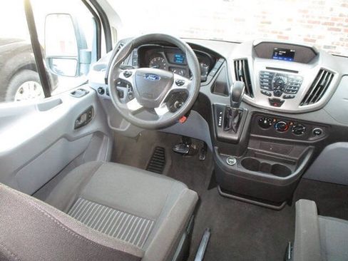 Used 2018 Ford Transit 150 XL RWD image 23