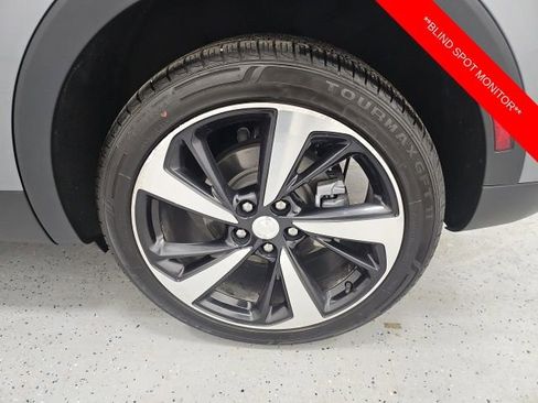 Used 2021 Buick Envision Essence AWD/4WD image 10