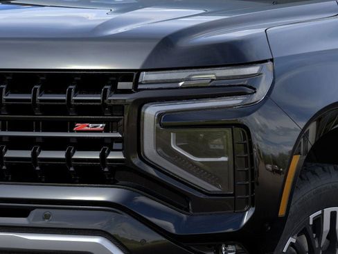 New 2026 Chevrolet Suburban Z71 image 35